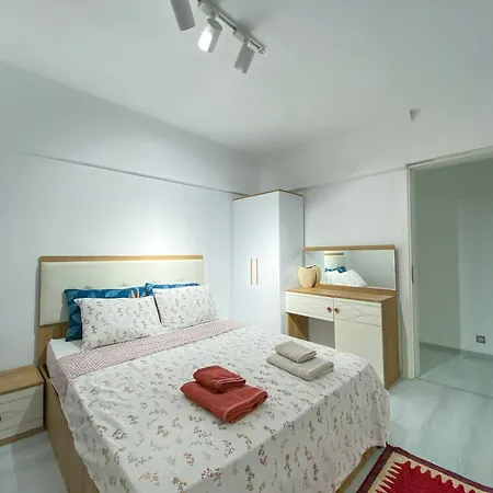 Apartamento Near To Airport Esmirna