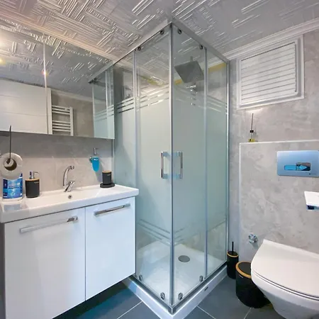 Apartamento Near To Airport Esmirna